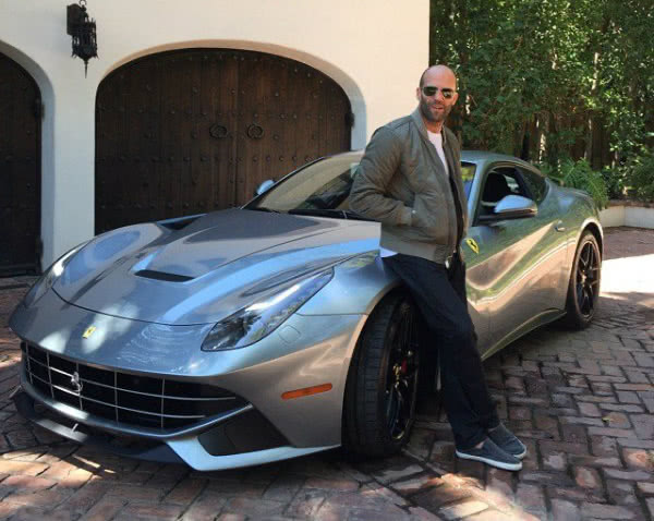 Jason-Statham-Ferrari-F12.jpg